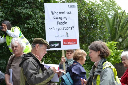 Paraguay resiste en Londres, Inglaterra.